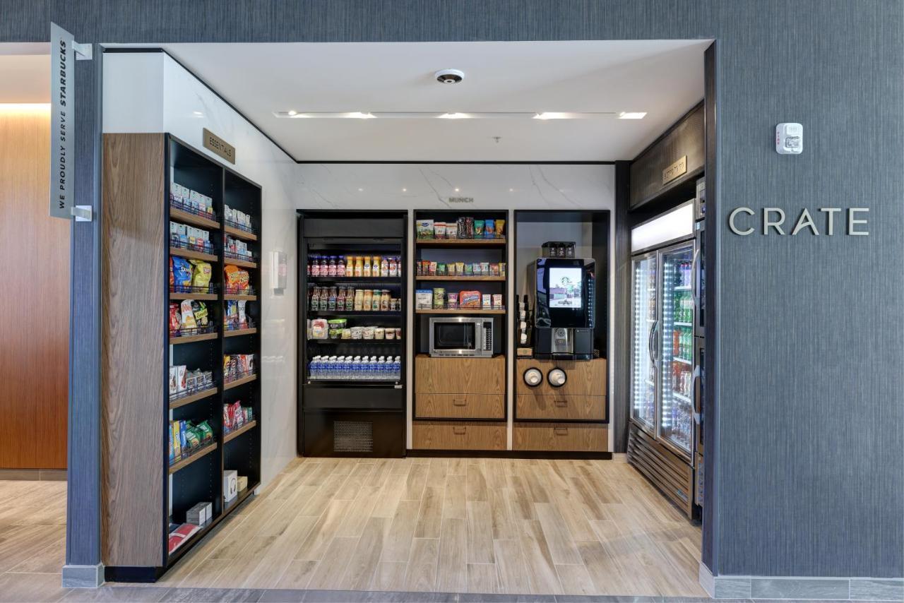 Courtyard By Marriott Iowa City University Heights Εξωτερικό φωτογραφία