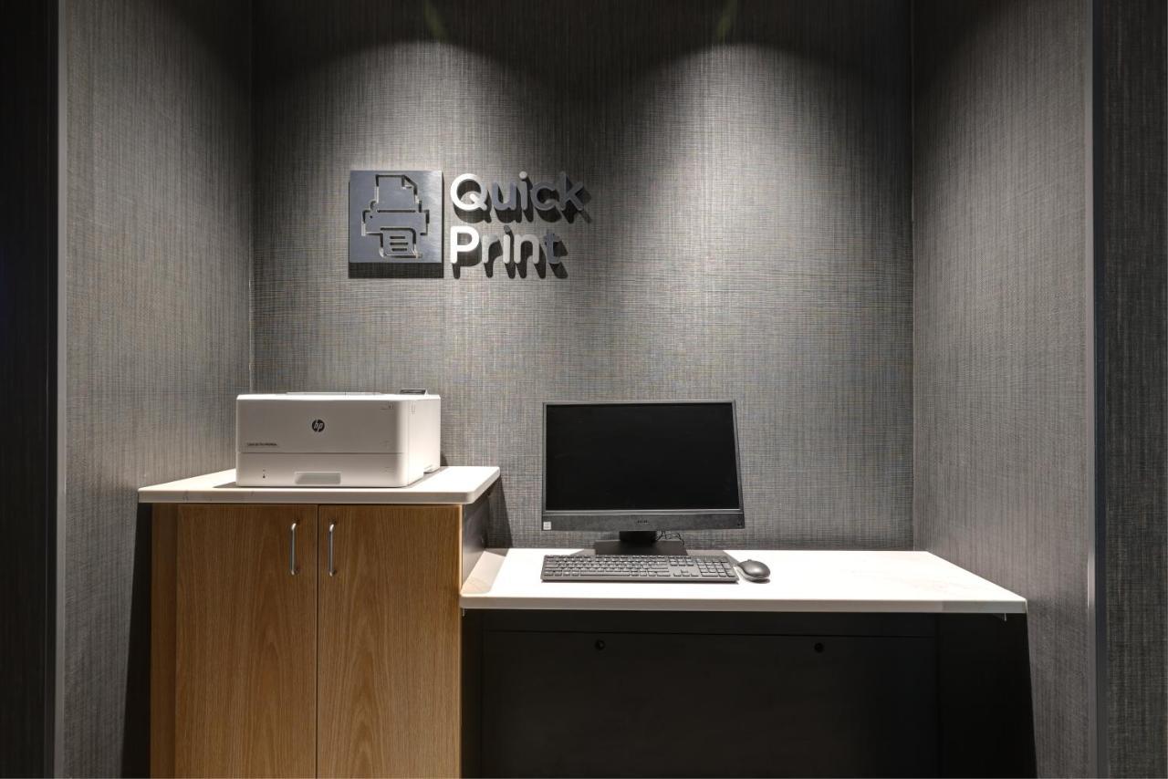 Courtyard By Marriott Iowa City University Heights Εξωτερικό φωτογραφία