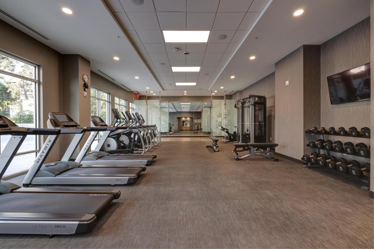 Courtyard By Marriott Iowa City University Heights Εξωτερικό φωτογραφία