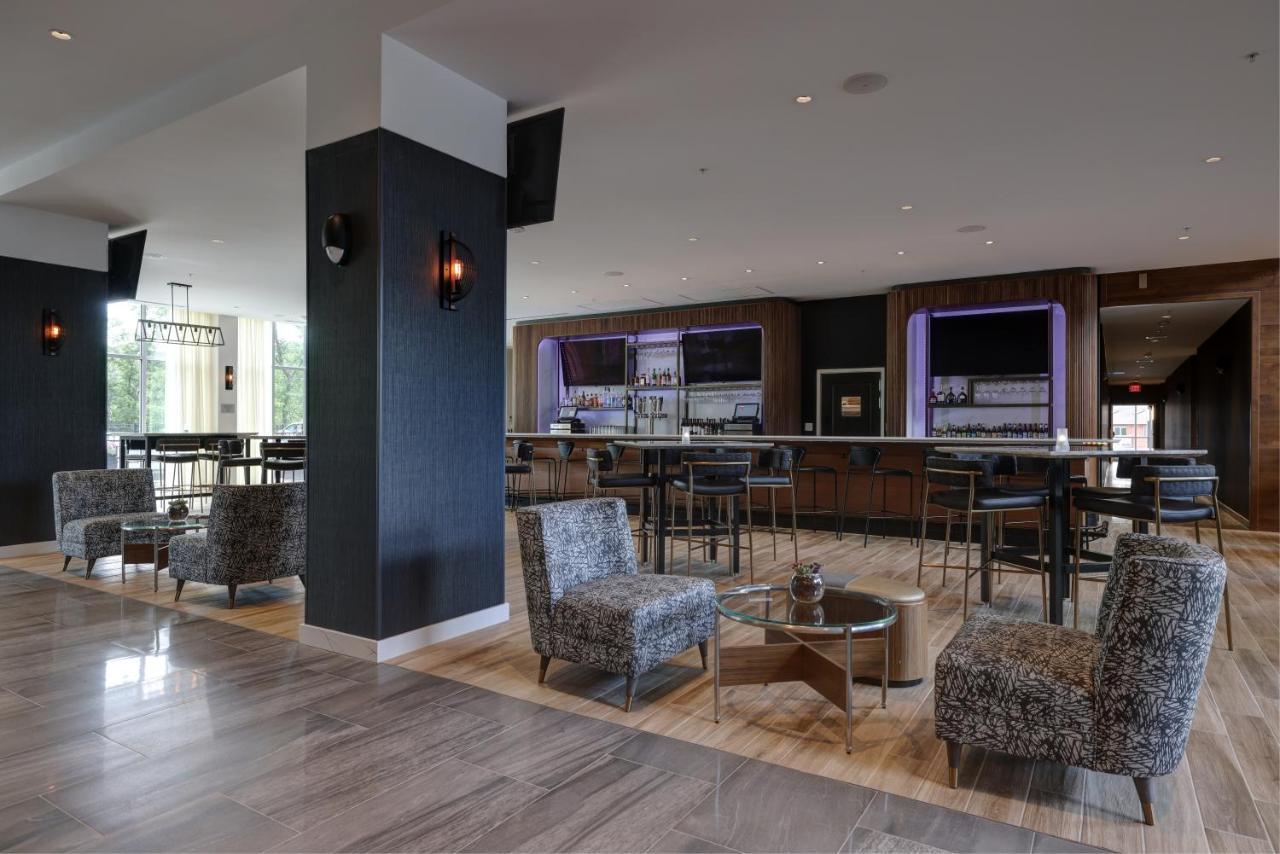 Courtyard By Marriott Iowa City University Heights Εξωτερικό φωτογραφία