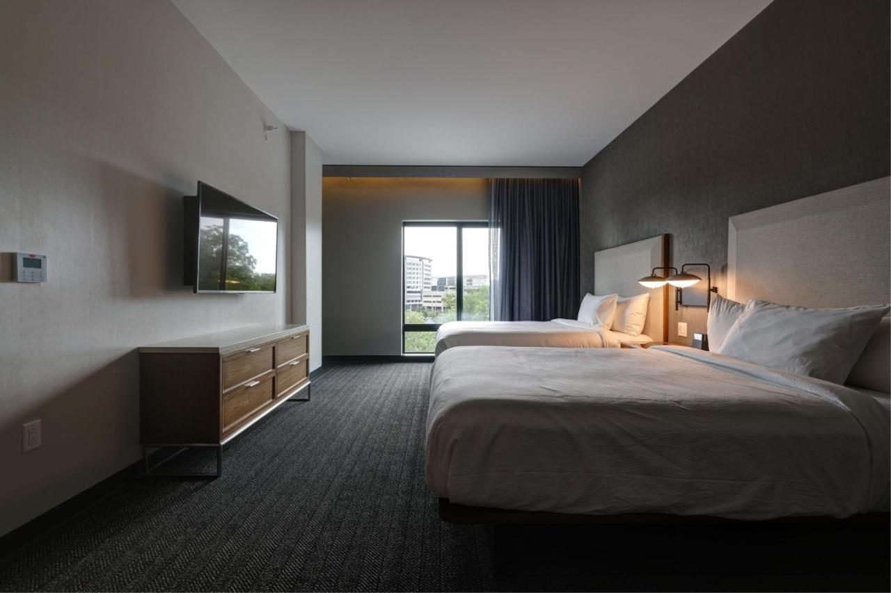 Courtyard By Marriott Iowa City University Heights Εξωτερικό φωτογραφία