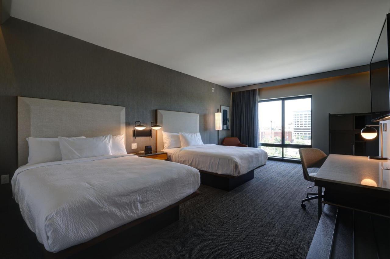 Courtyard By Marriott Iowa City University Heights Εξωτερικό φωτογραφία