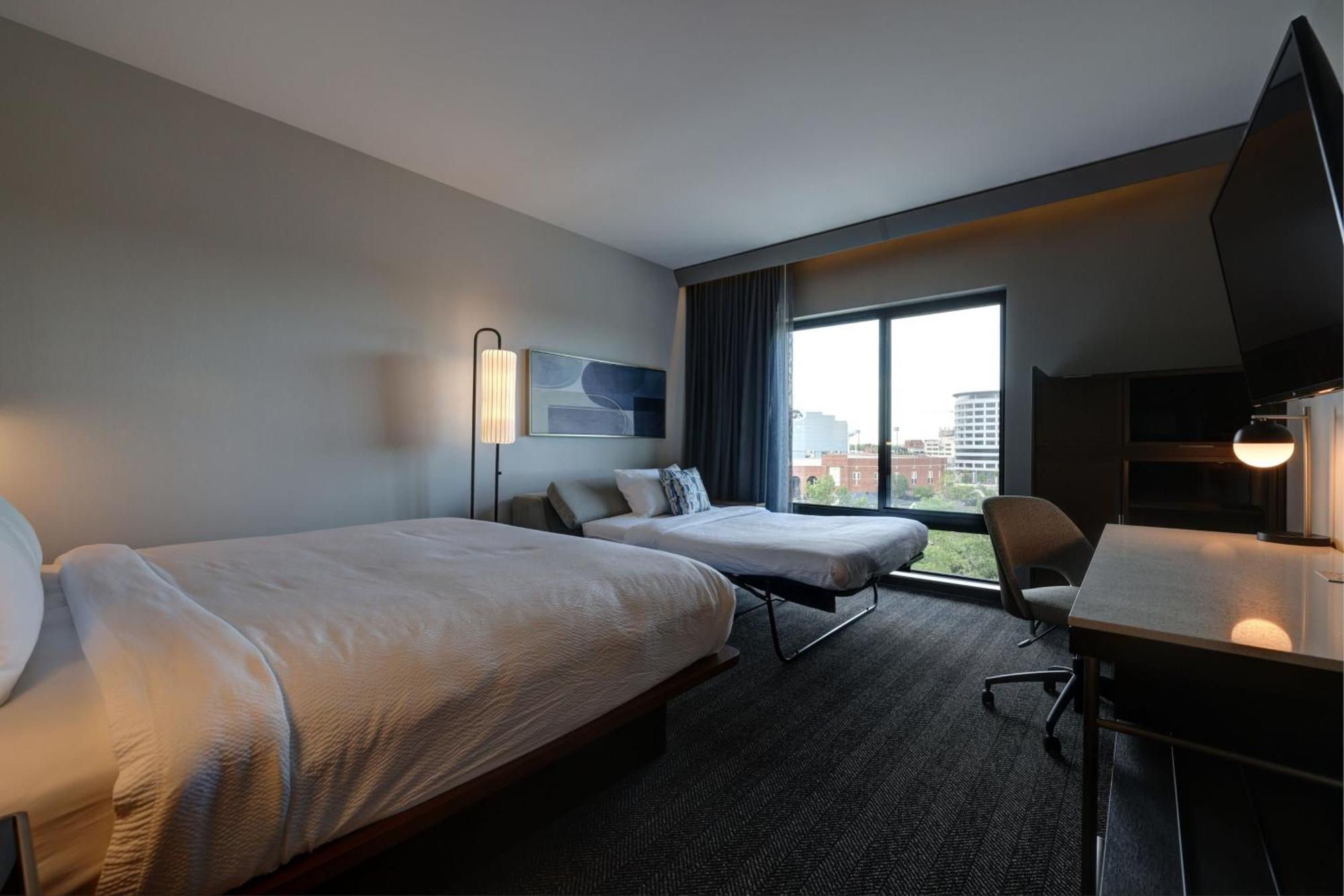 Courtyard By Marriott Iowa City University Heights Εξωτερικό φωτογραφία